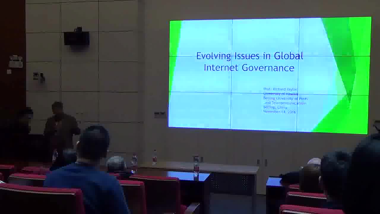 Evolving Issues in Global Internet Governance（不断发展的全球互联网治理问题）